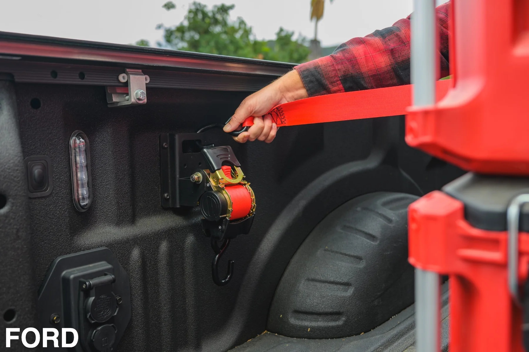Retractable Truck Bed Straps – Secure Your Cargo in Seconds