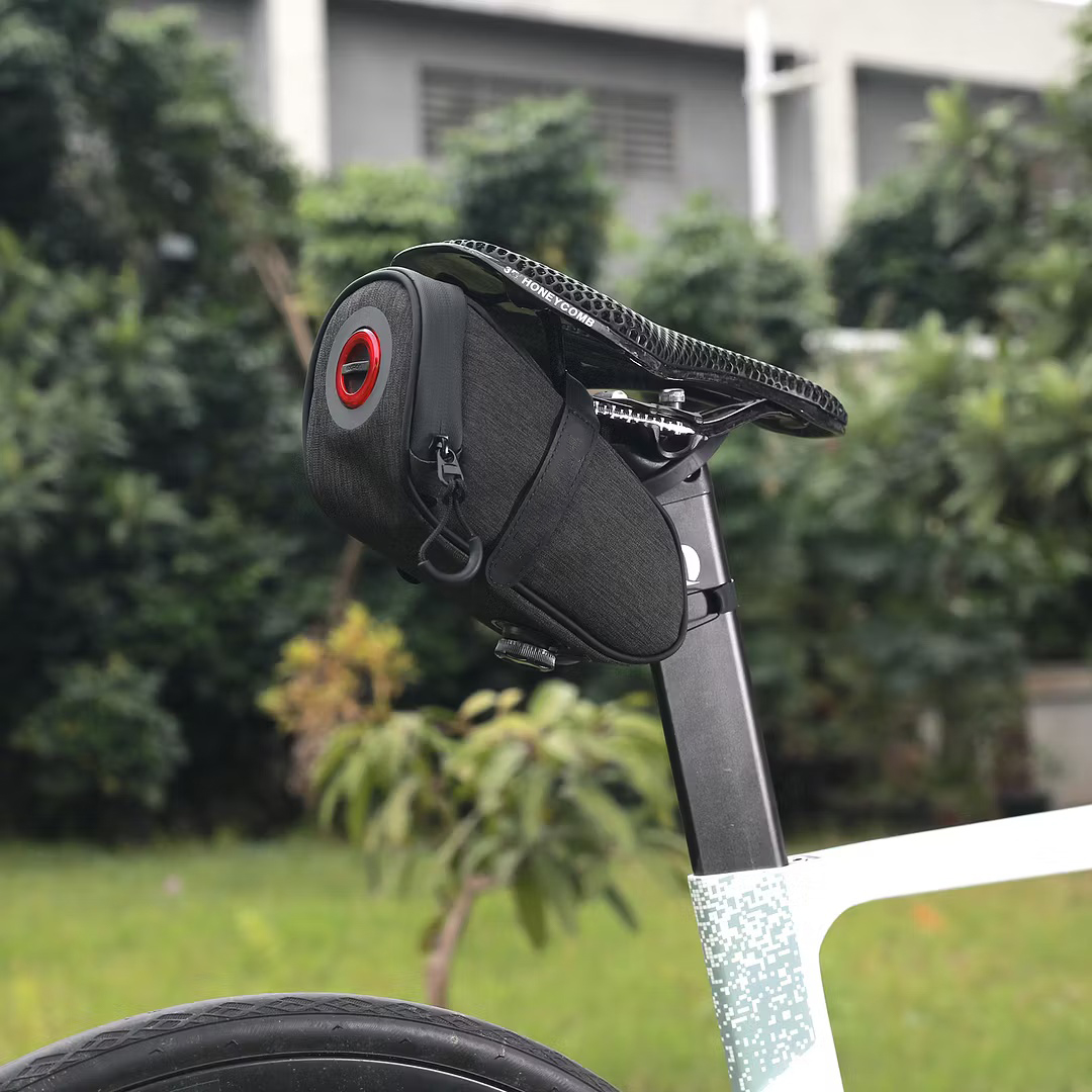 Smart Saddle Bag With Magnetic Tail Light