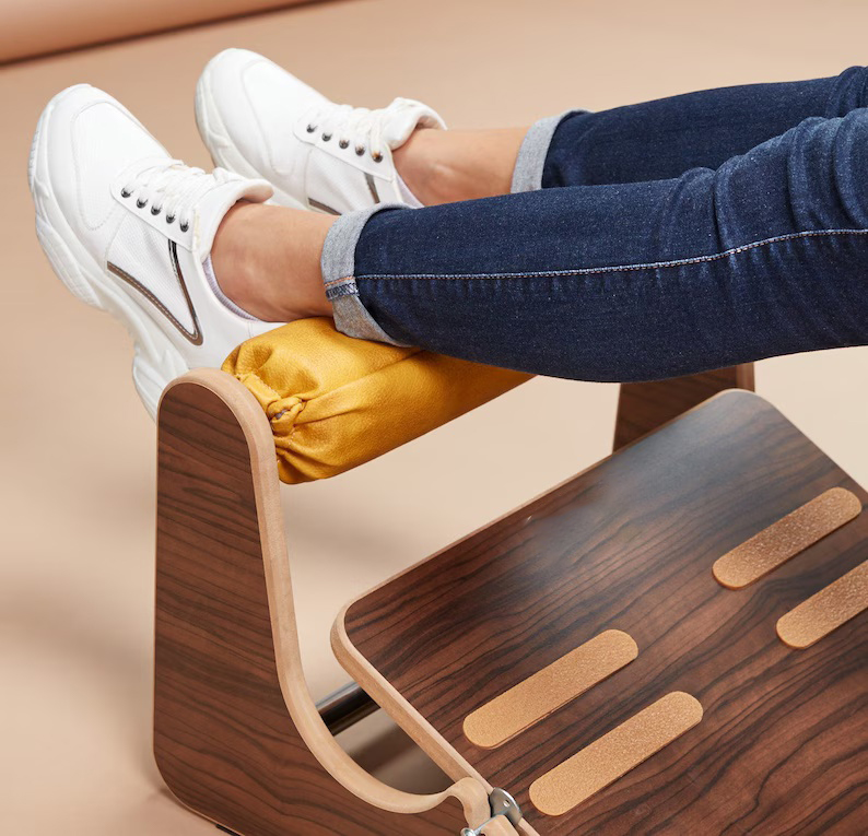 Adjustable Ergonomic Under-Desk Footrest – Comfort Support Foot Stool for Office & Home Workspace