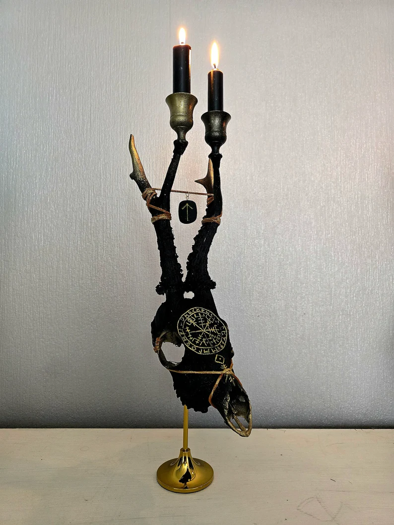 Handcrafted Ram Skull Candle Holder – Gothic Nature-Inspired Decorative Candelabra