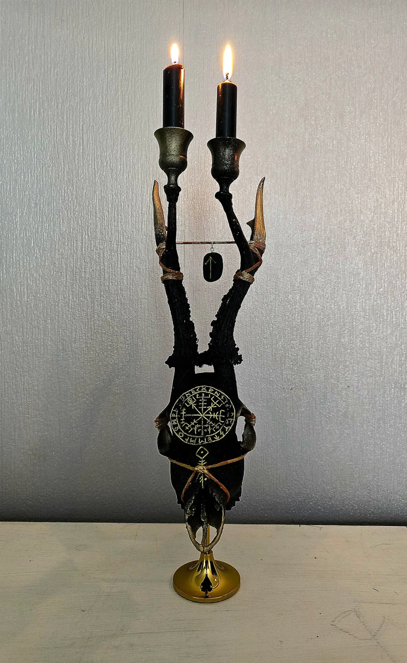 Handcrafted Ram Skull Candle Holder – Gothic Nature-Inspired Decorative Candelabra