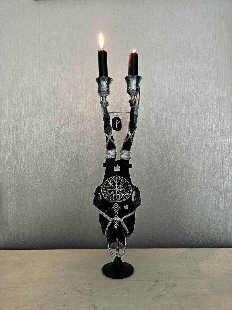 Handcrafted Ram Skull Candle Holder – Gothic Nature-Inspired Decorative Candelabra
