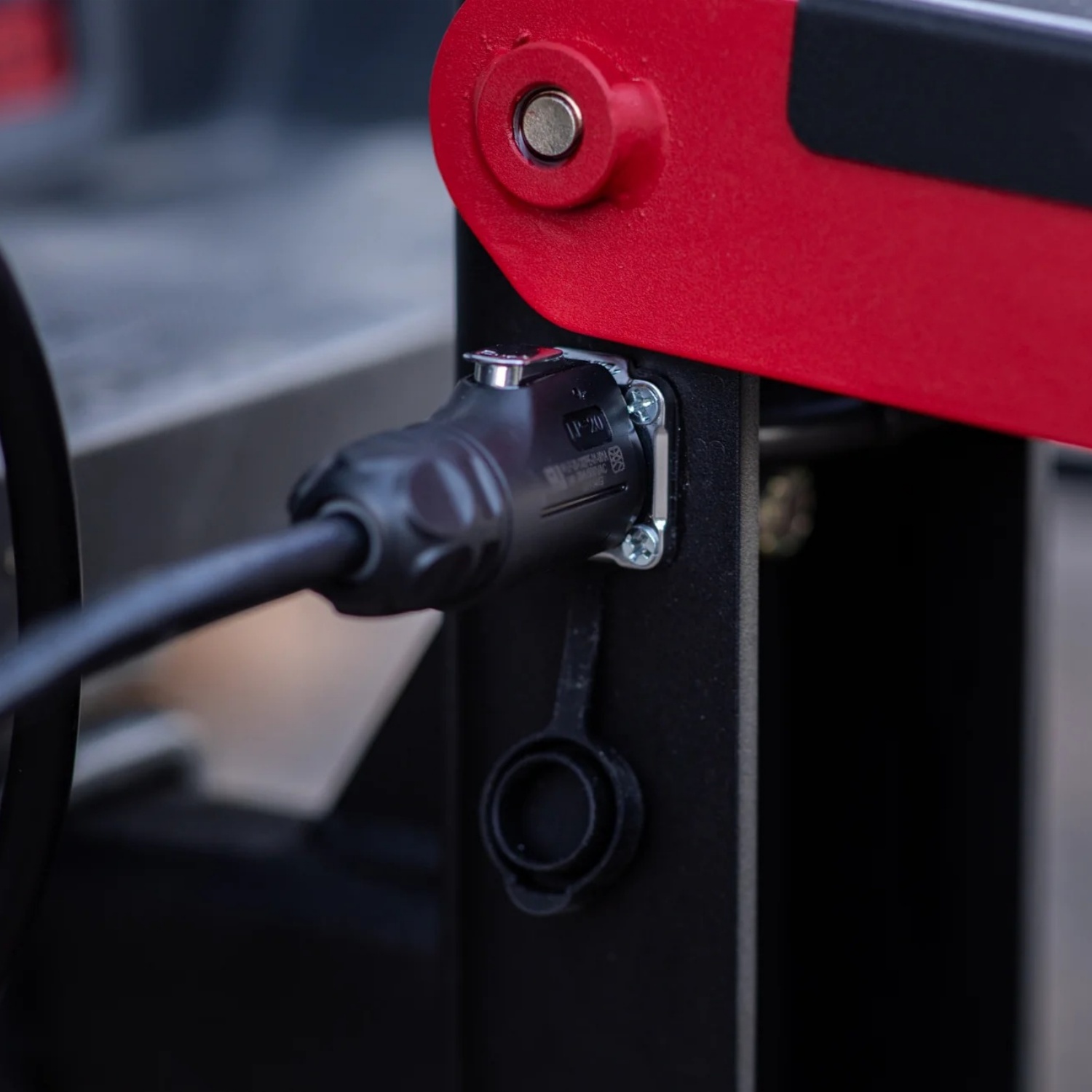 Electric Motorcycle Hitch Lift for Easy Loading & Transport