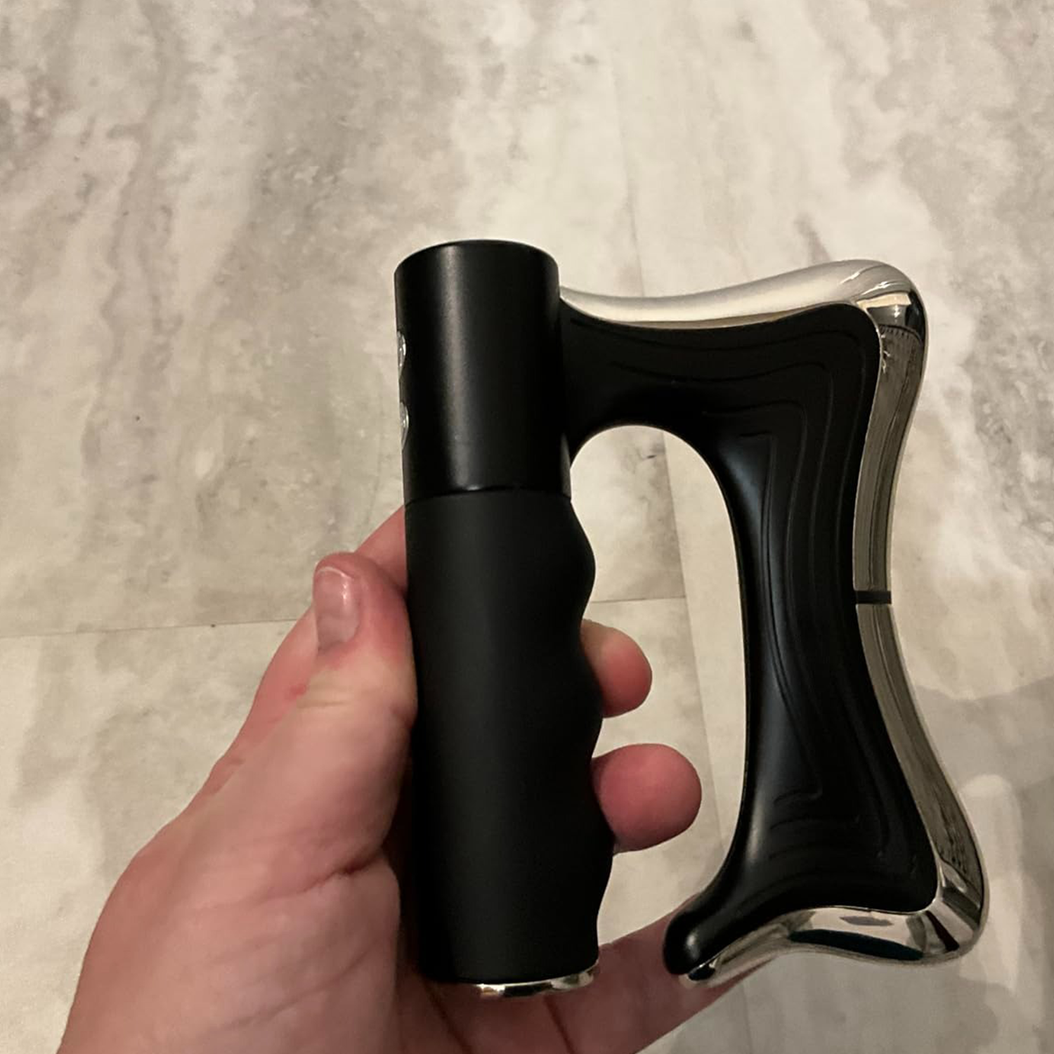 Electric muscle scraping tool