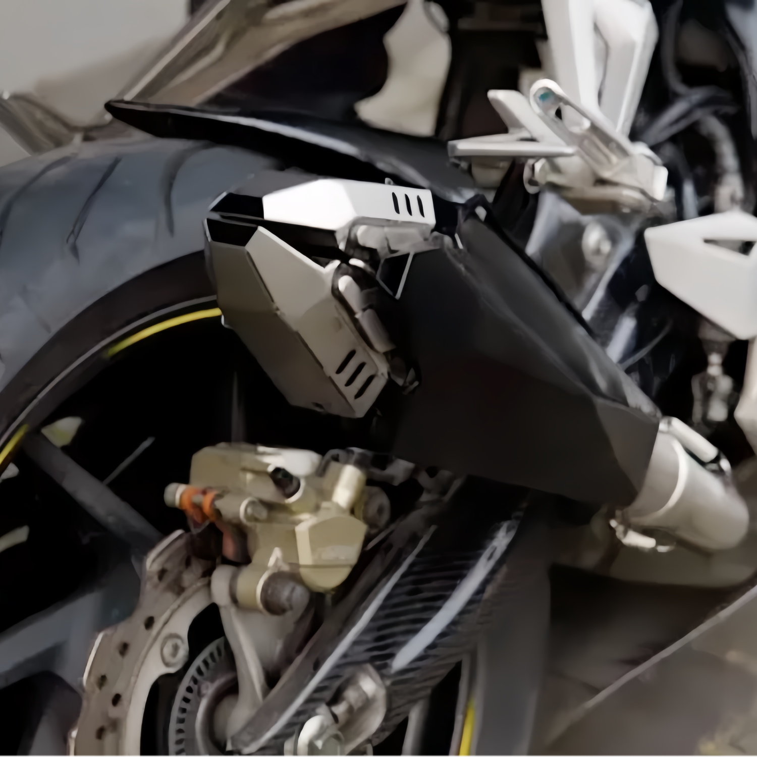 Adjustable Motorcycle Exhaust Baffle – On-The-Fly Volume Control