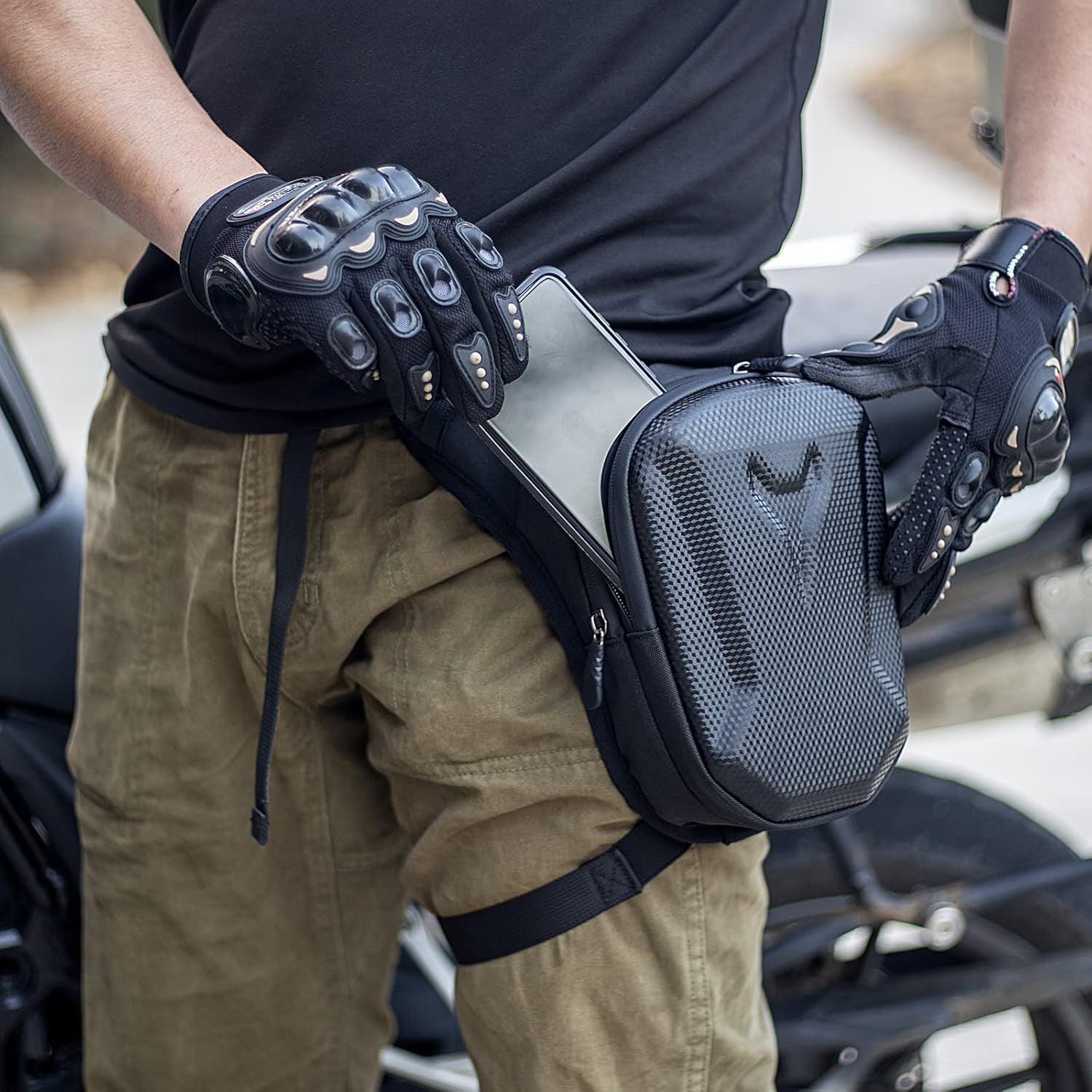 Multifunctional Motorcycle Waist and Thigh Bag – Waterproof, Reflective, Adjustable for Travel