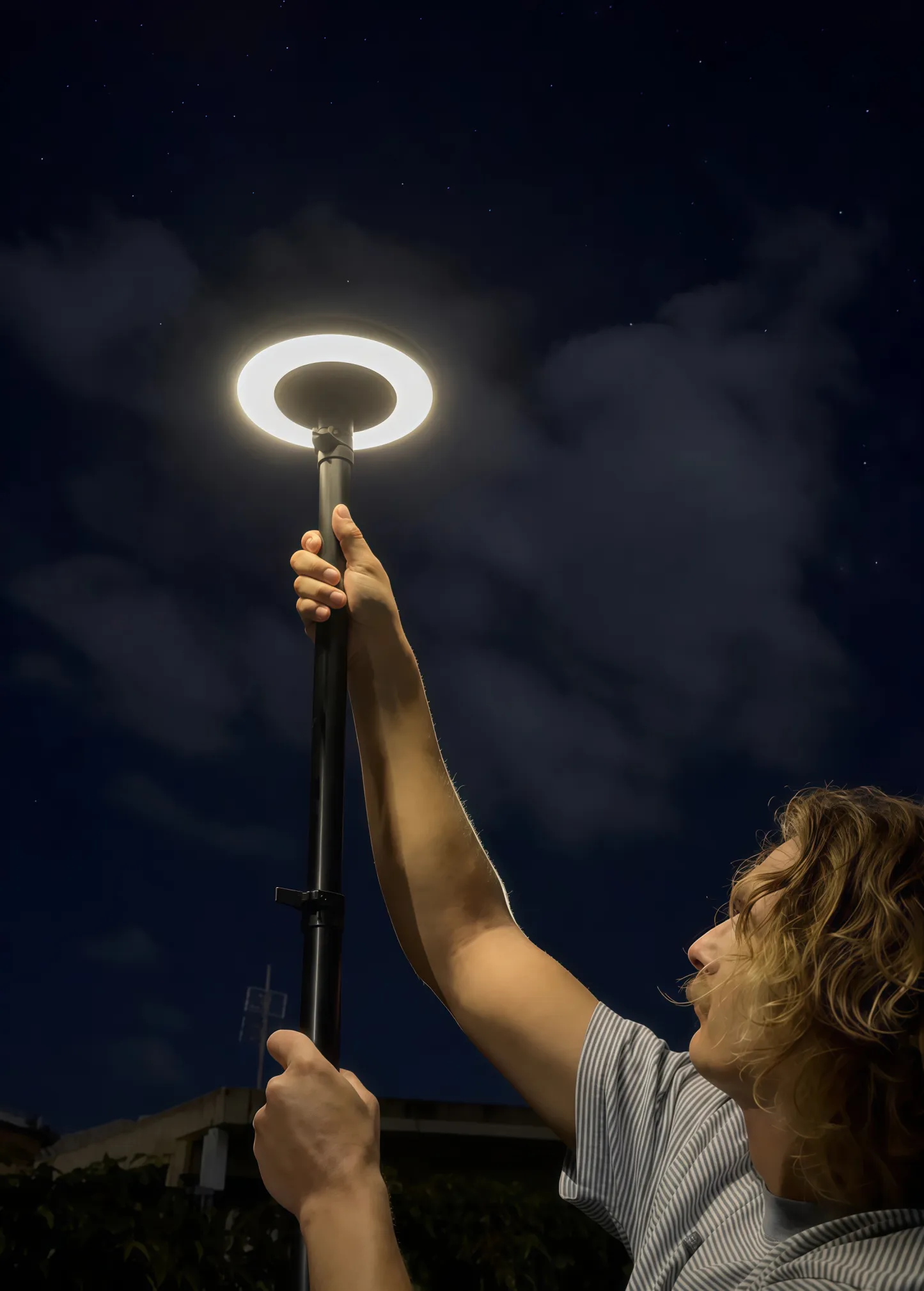 Ultimate 3000-Lumen Portable Work & Camping Light — 3M Telescopic Area Illuminator
