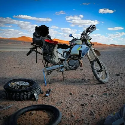 Ultralight Enduro Trail Jack Stand for Motorcycle Adventure Maintenance