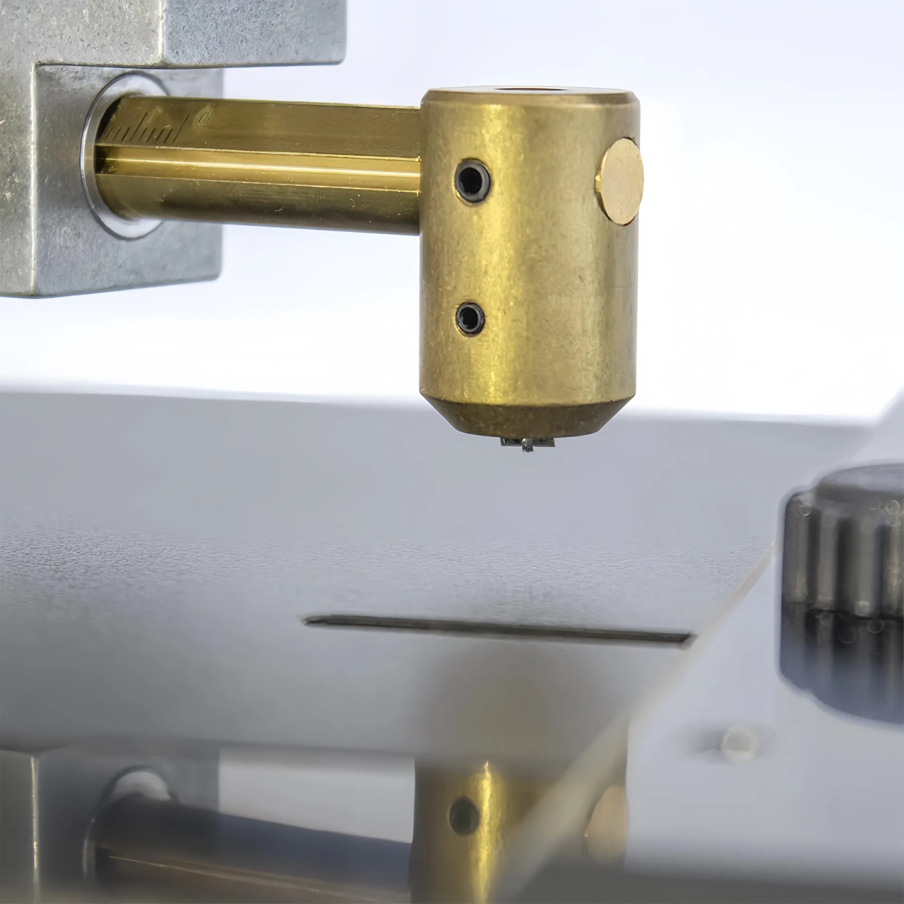 Precision Adjustable Glass Circle Cutter — 10–185 mm Rotary Cutting Tool