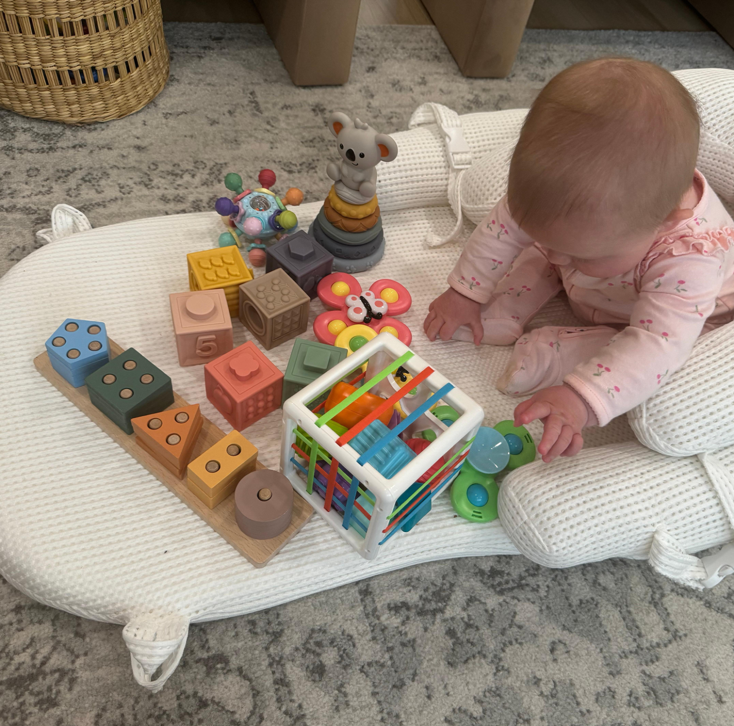 Montessori baby toy set