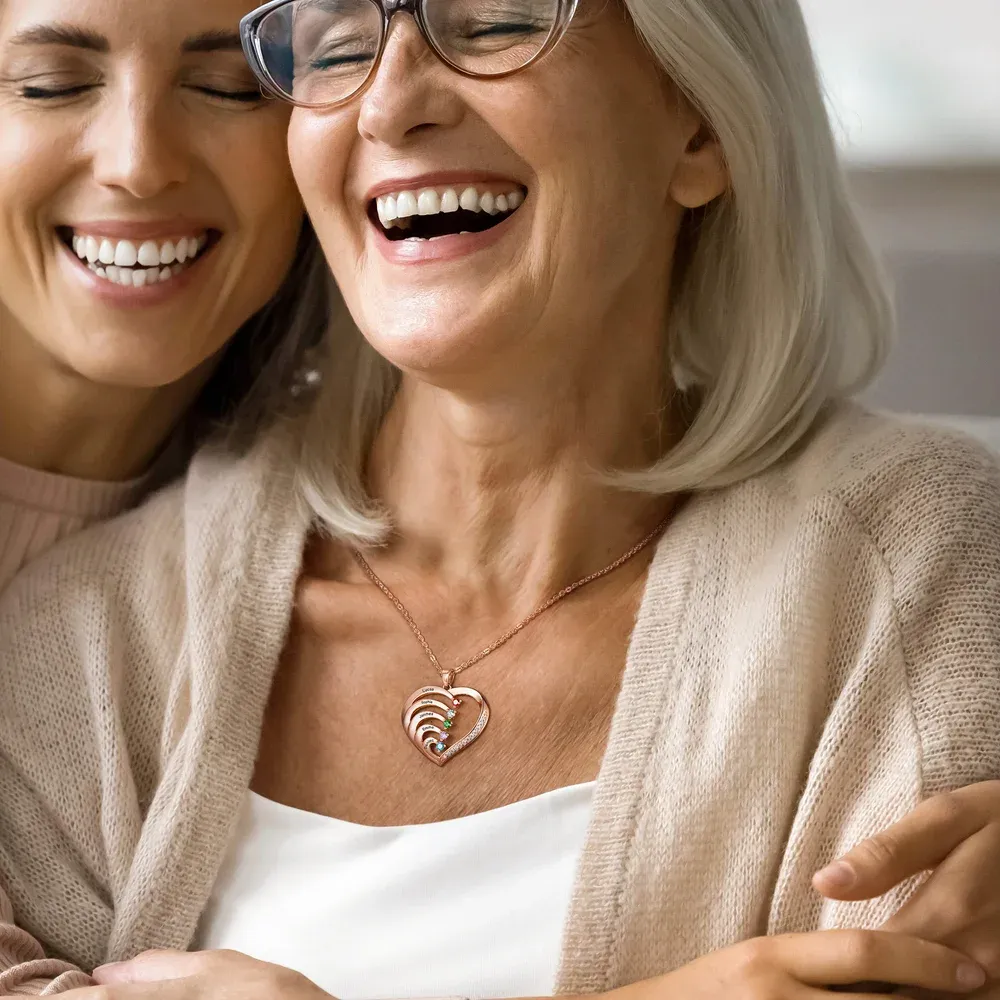 Personalized Family Heart Pendant Sterling Silver Necklace with 1-6 Engraved Names and Birthstones Mother's Day Birthday Gift for Mom Grandma