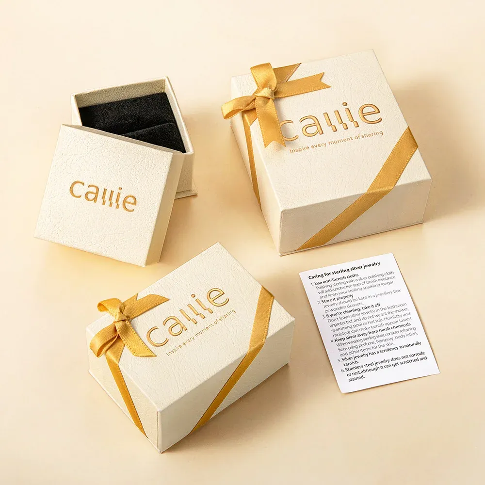 Personalized Family Heart Pendant Sterling Silver Necklace with 1-6 Engraved Names and Birthstones Mother's Day Birthday Gift for Mom Grandma