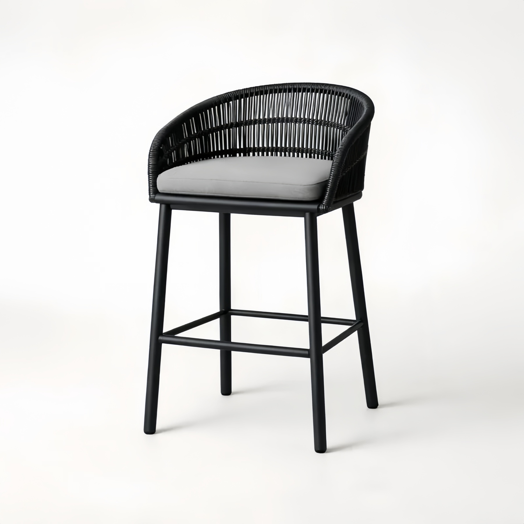 Sgabello da bar in metallo e rattan con seduta imbottita