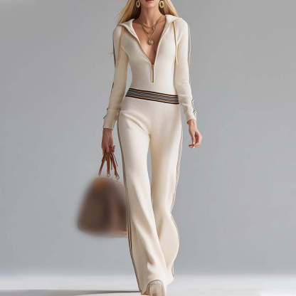 Дамски панталон с качулка, V-образно деколте и цип