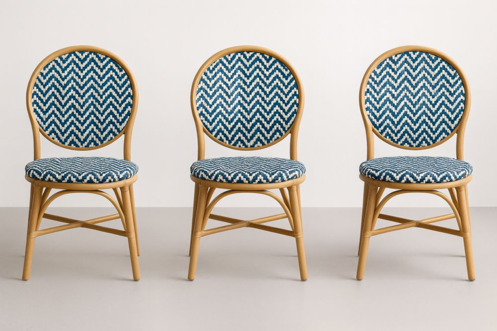 Lot de chaises en rotin avec motif chevron bleu