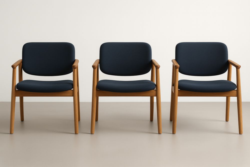Ensemble de 3 chaises en bois avec assise en polyester bleu foncé