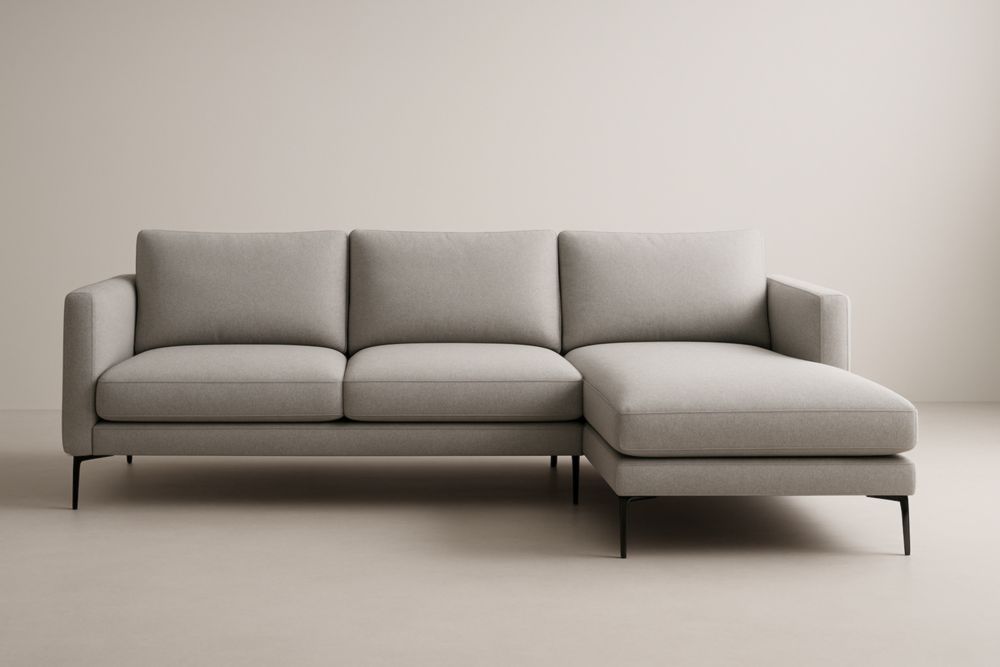 Canapé d'angle en tissu gris clair avec pieds en métal