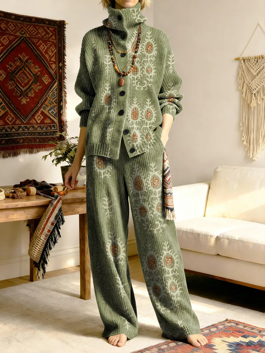 Vintage National Totem Women's Long Sleeve Top And Pants Sweater Suit