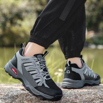 Ergonomikusan tervezett ortopéd cipő hát-, ízületi és lábfájdalmakra - minden férfi számára alkalmas