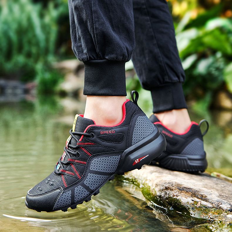 Ergonomikusan tervezett ortopéd cipő hát-, ízületi és lábfájdalmakra - minden férfi számára alkalmas