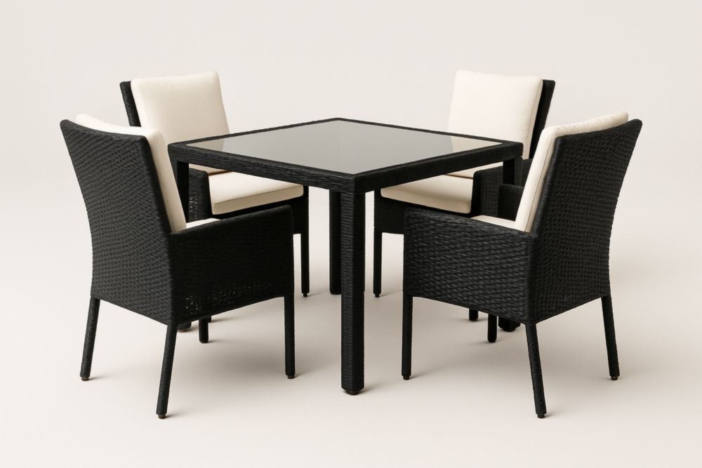 Ensemble Table Carrée en Verre et Rotin Noir avec 4 Chaises et Coussins Écrus