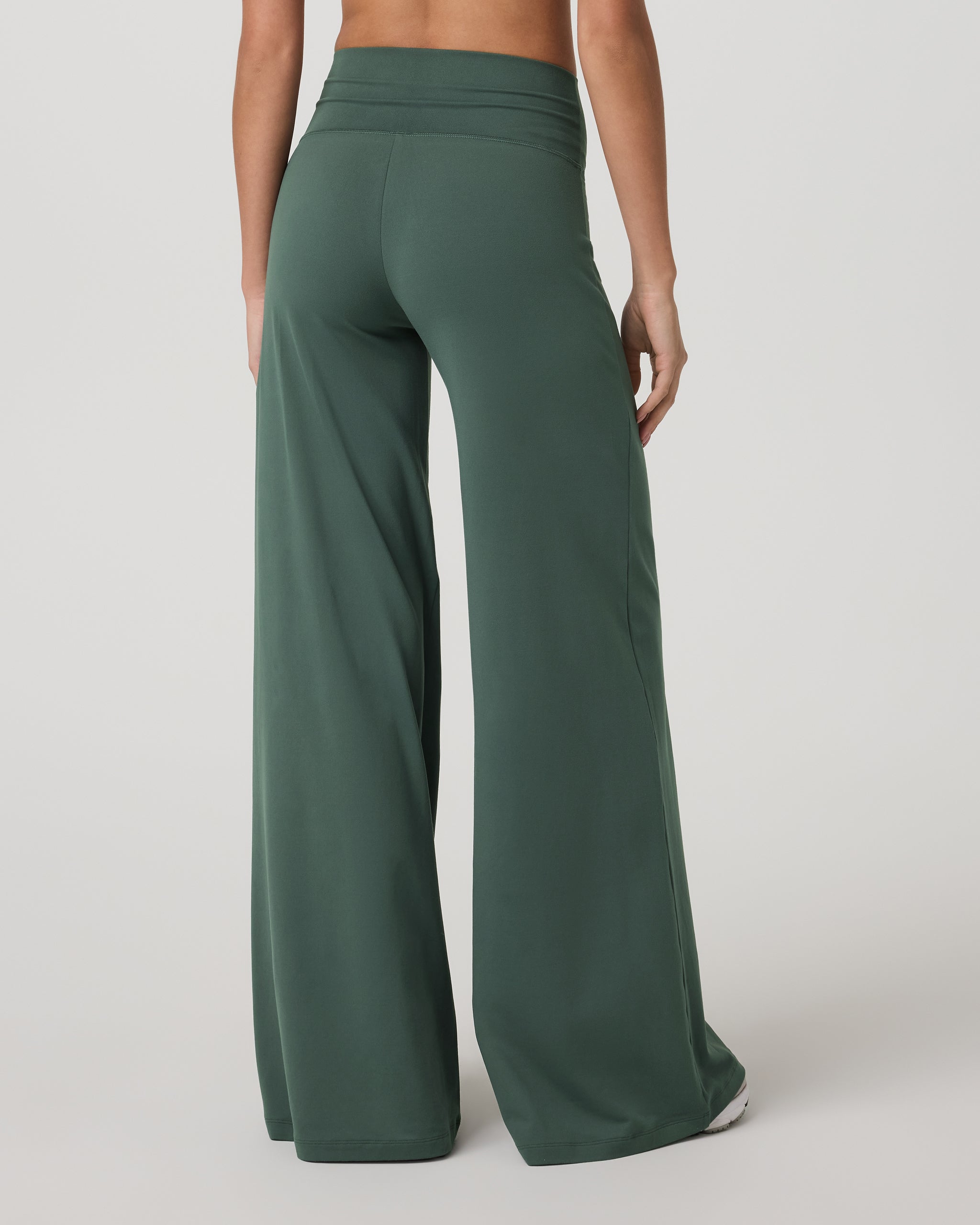 Halo Easy Wideleg Pant