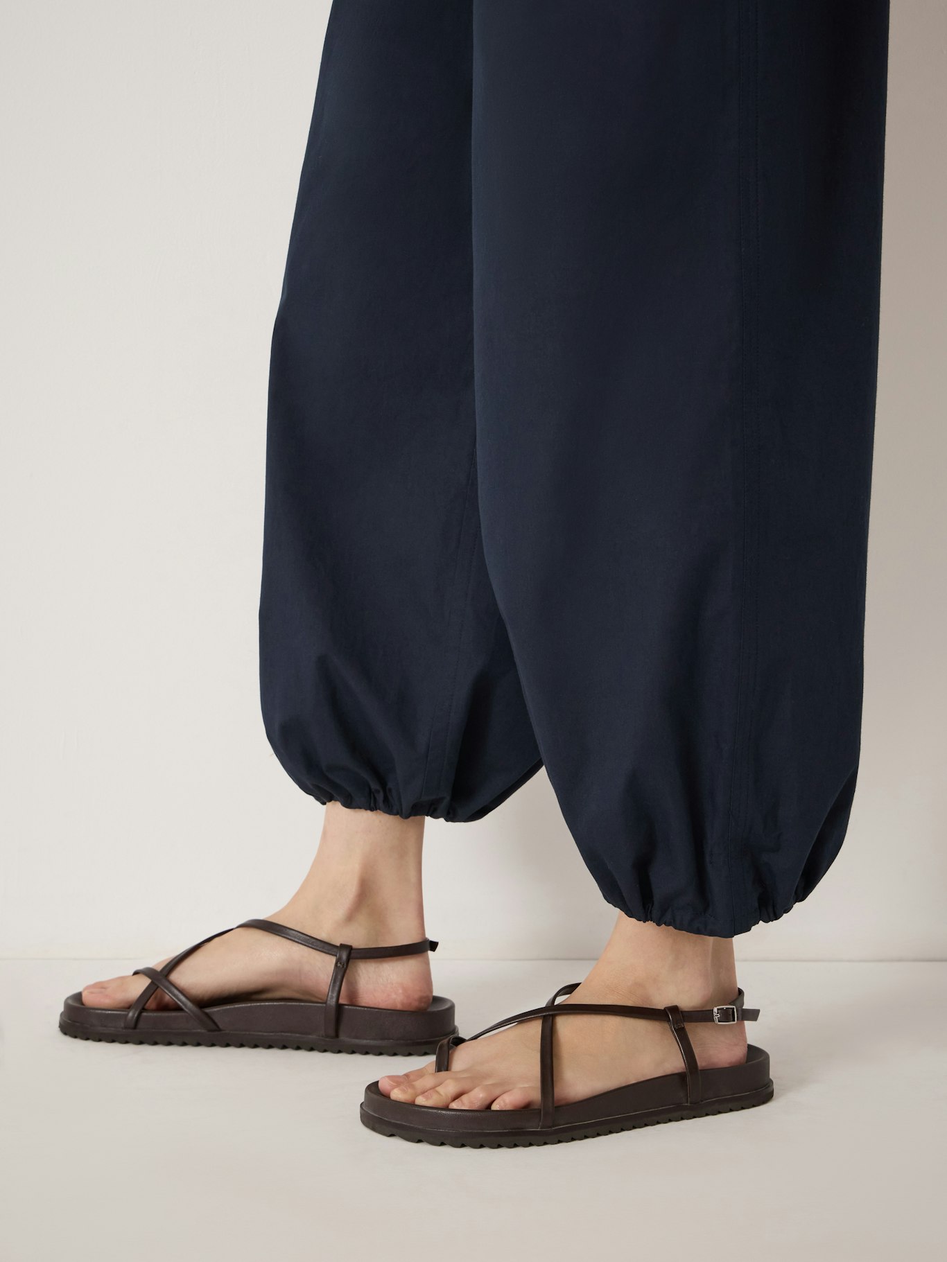 Arden Cropped Cotton Trousers