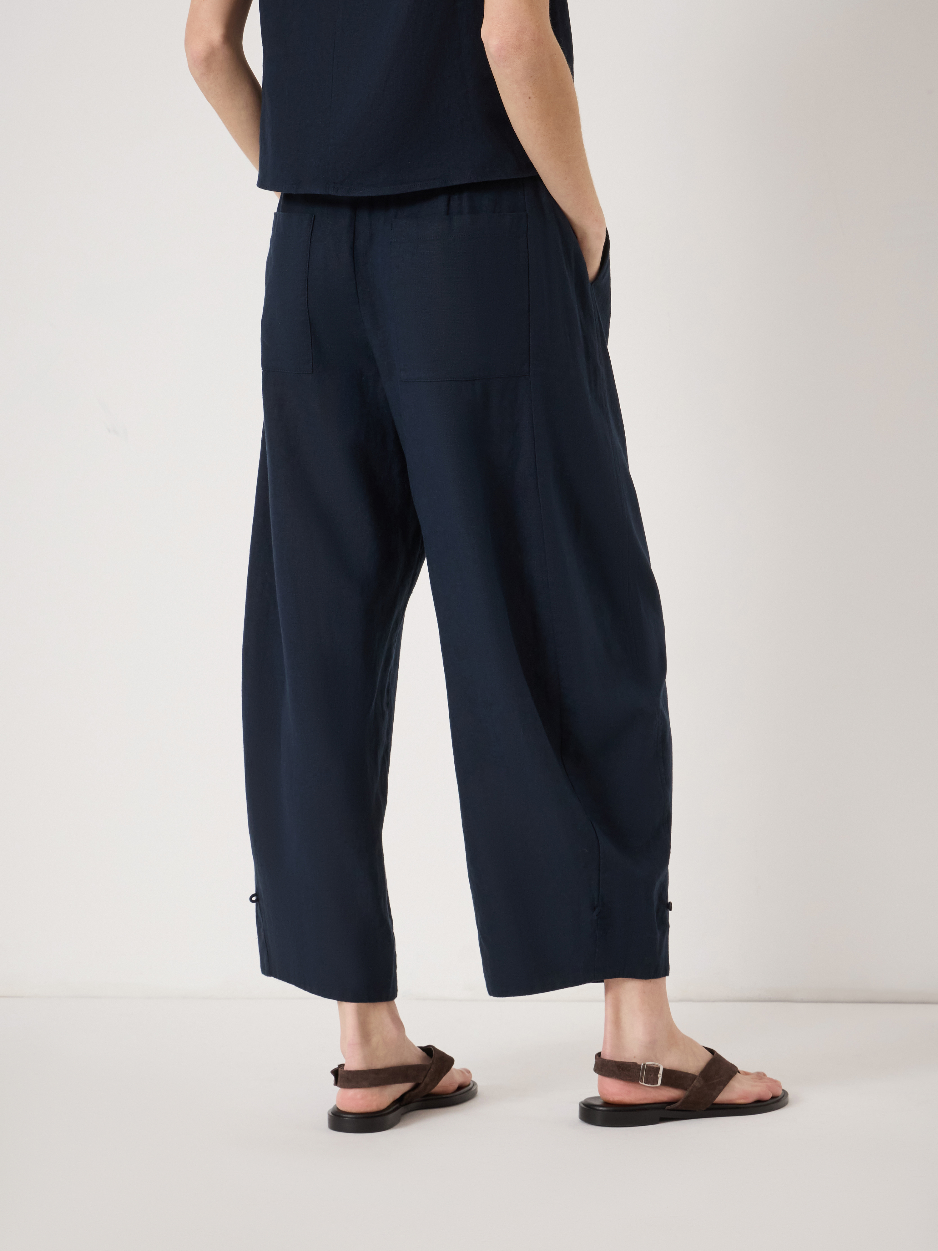 Dania Linen Blend Barrel Leg Trousers