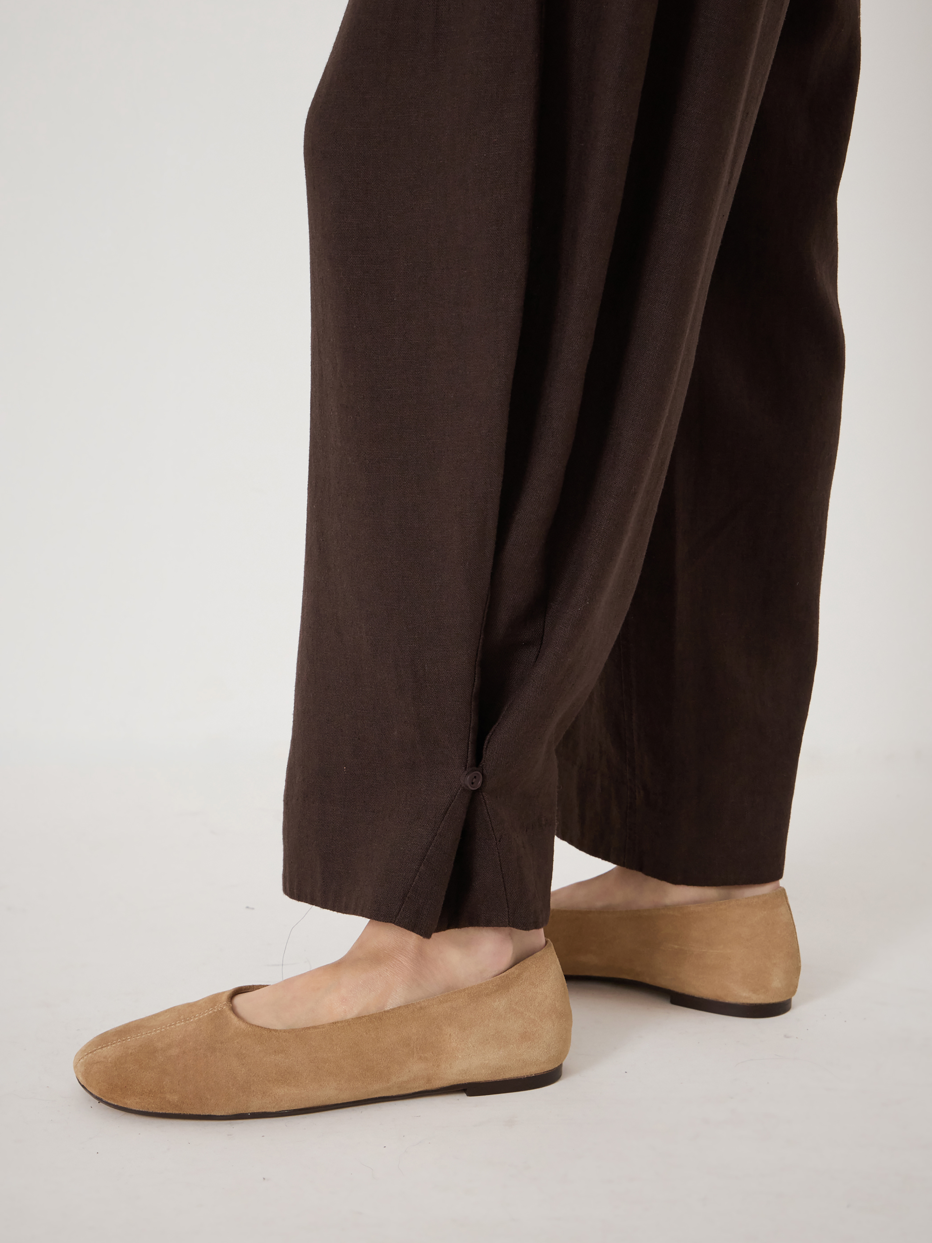 Dania Linen Blend Barrel Leg Trousers
