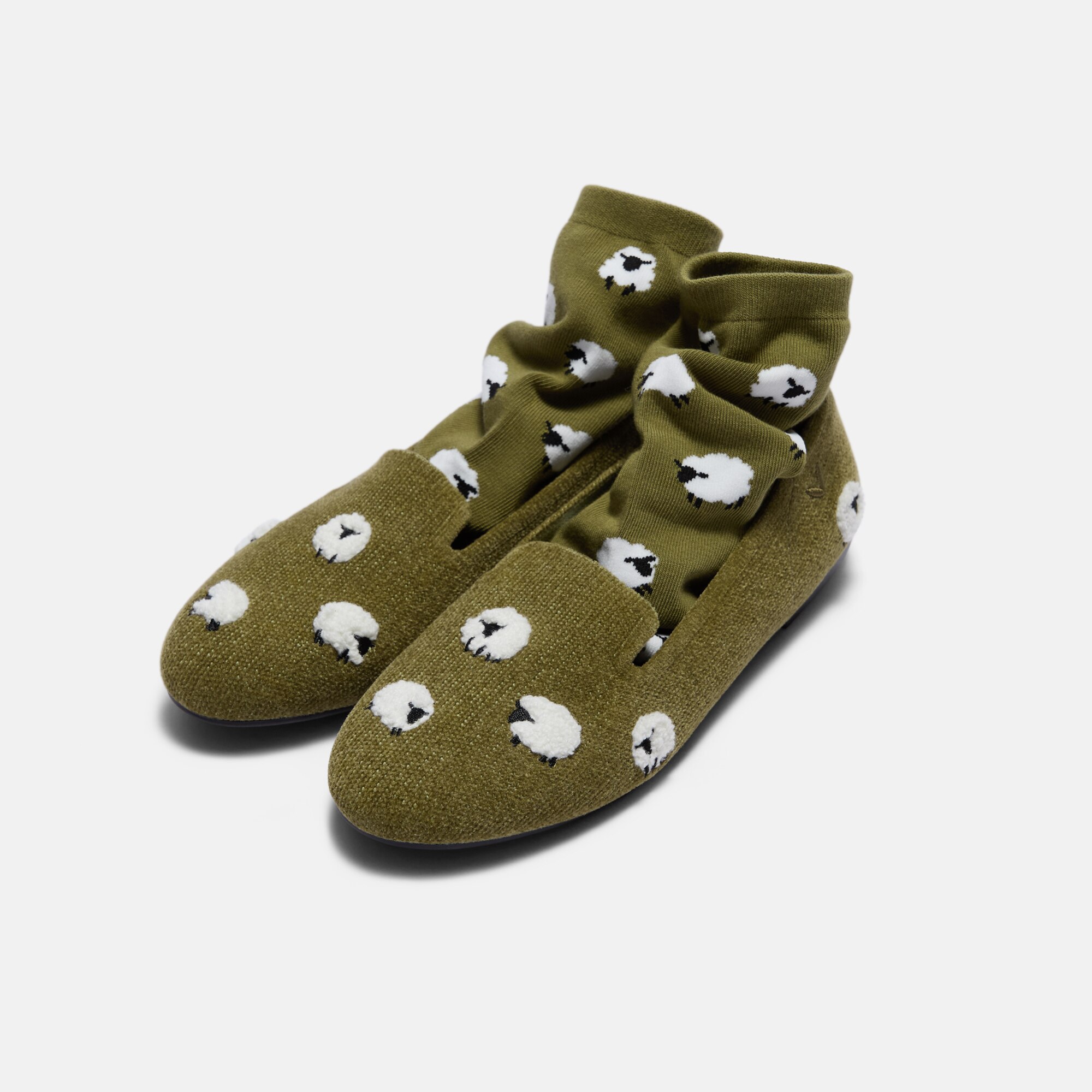 Round-Toe Embroidered Loafers