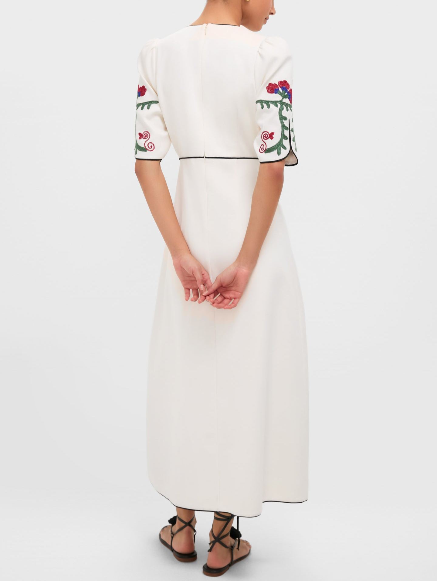 Chic Embroidery V-neck Midi Dress