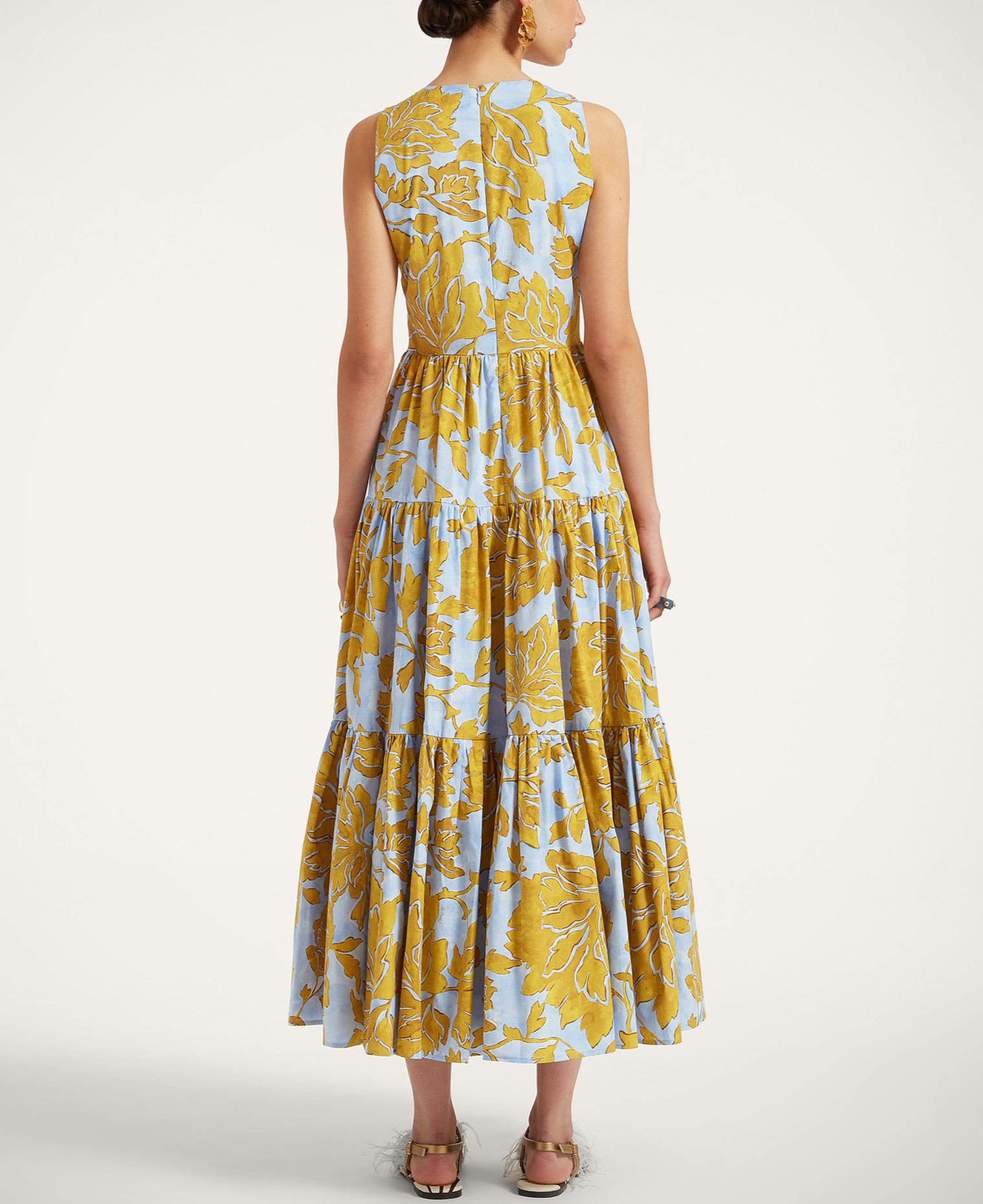 Sleeveless Big Dress