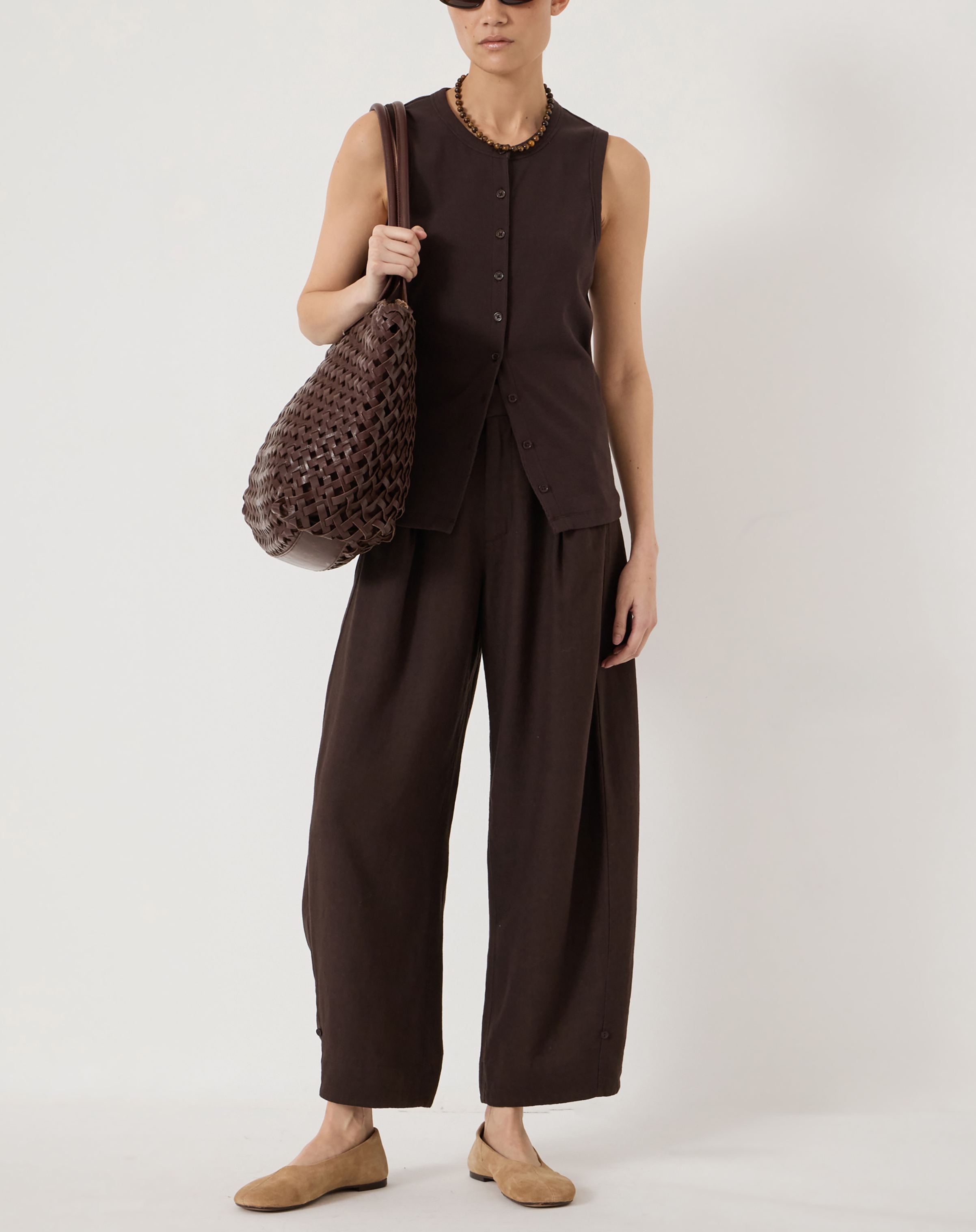 Dania Linen Blend Barrel Leg Trousers