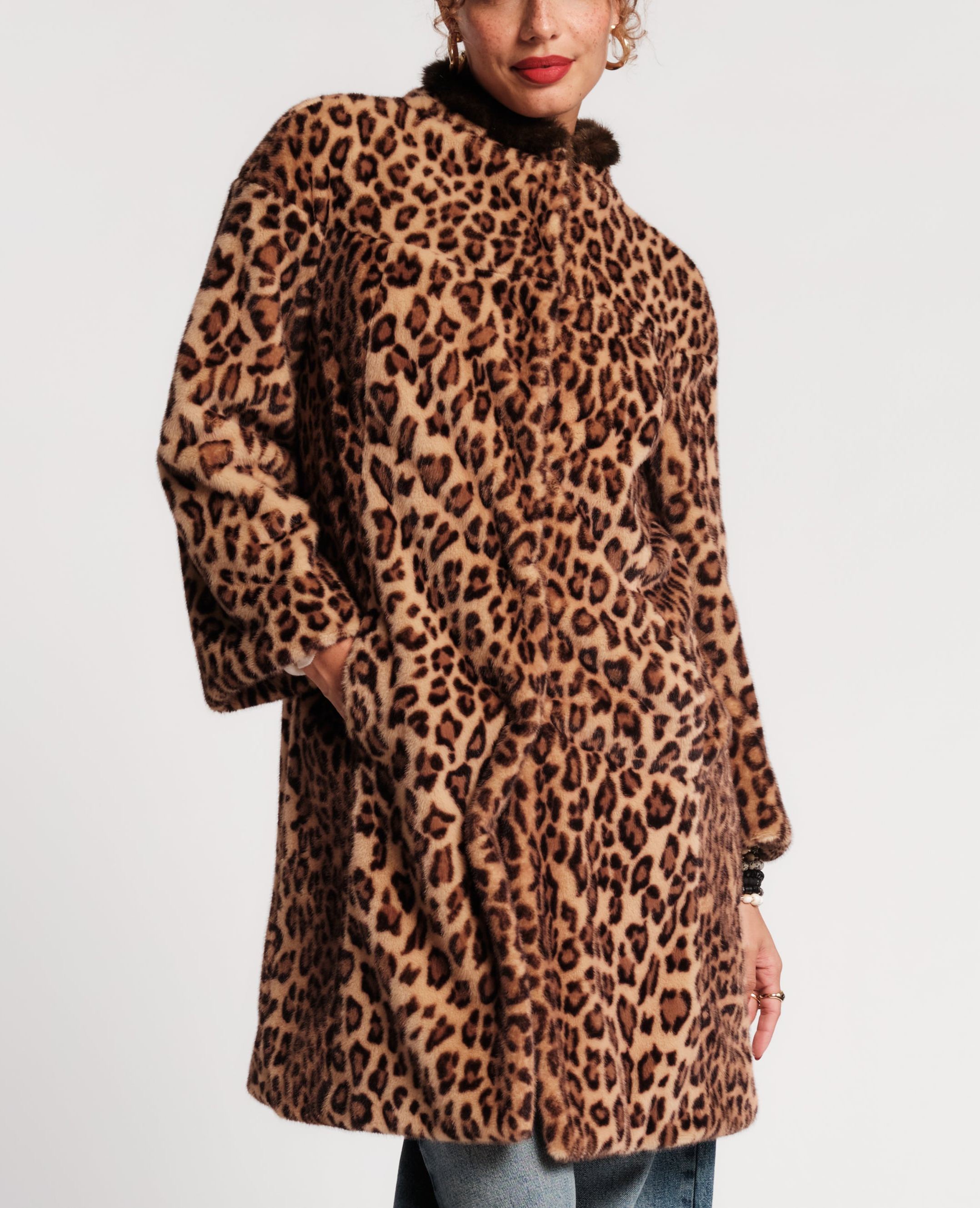 Dame Faux Fur Coat
