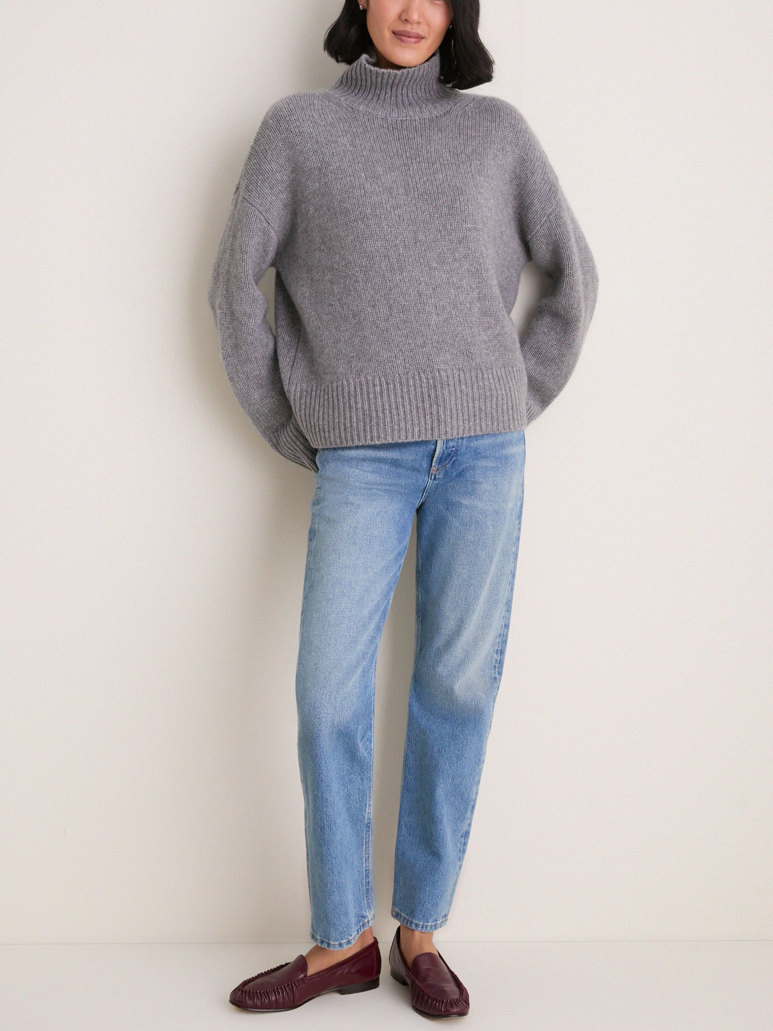 Cashmere Hannah Turtleneck Sweater