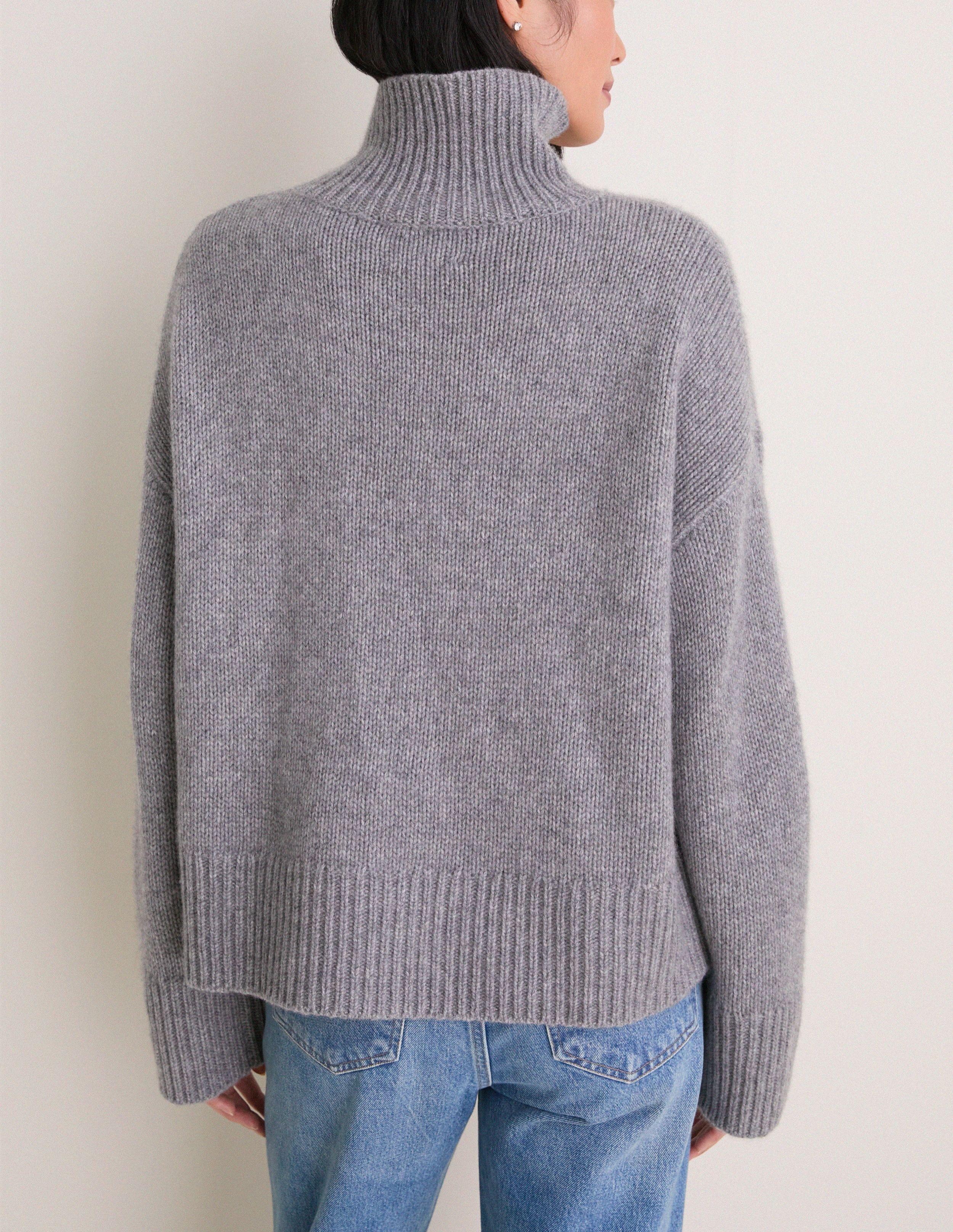 Cashmere Hannah Turtleneck Sweater