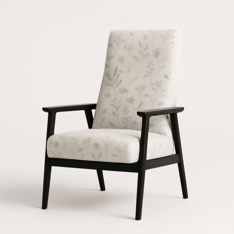 Fauteuil en tissu floral blanc avec cadre en bois