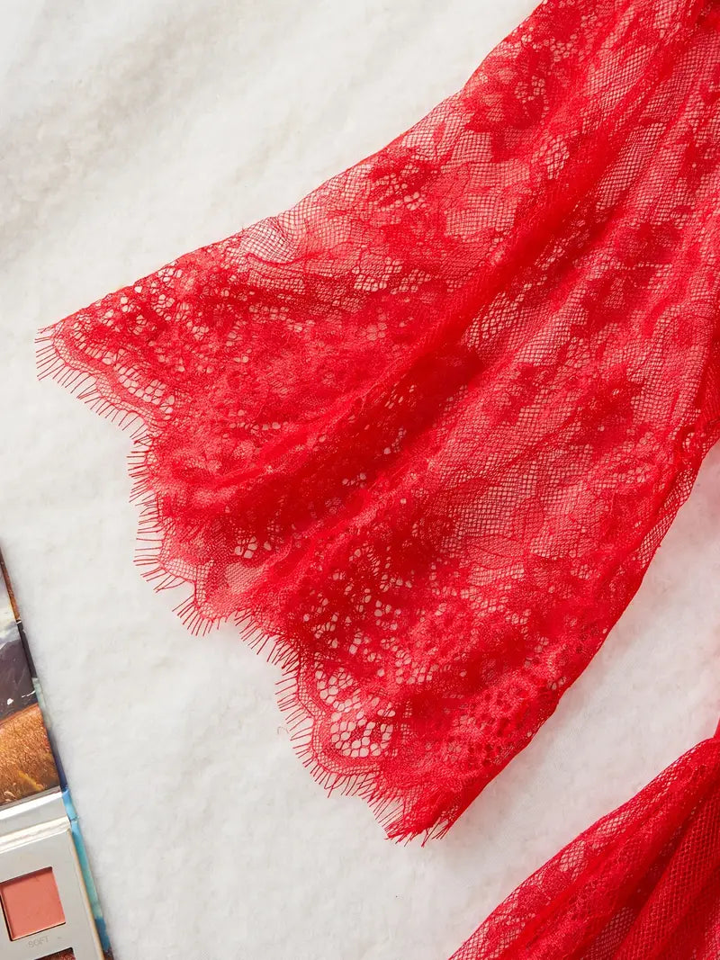 Komplet damskiej koronkowej koszuli nocnej