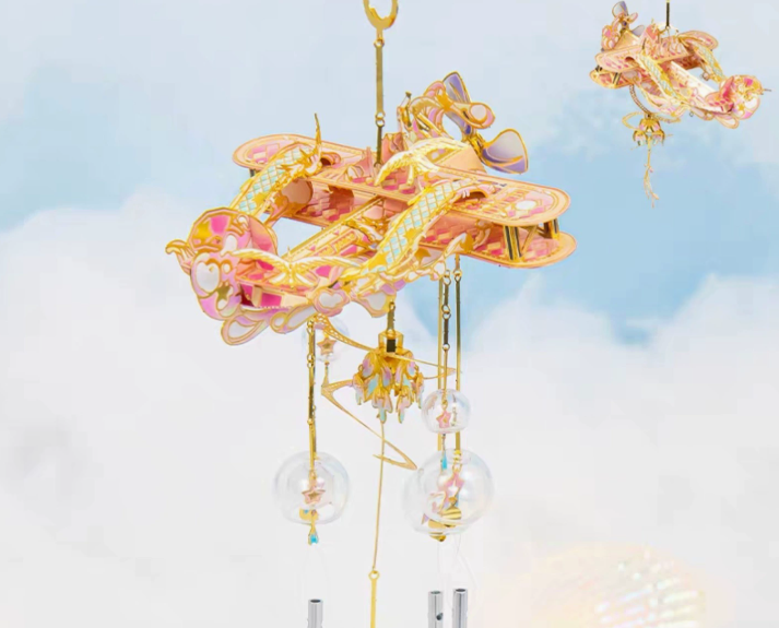 "Stop giving your girlfriend or friends just lipsticks and bags for gifts! Why not give a heartfelt, self-made DIY gift instead? 💯"