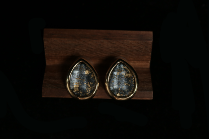 Dark Sparkle Teardrop 