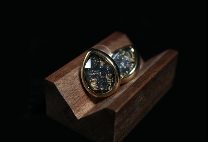 Dark Sparkle Teardrop 