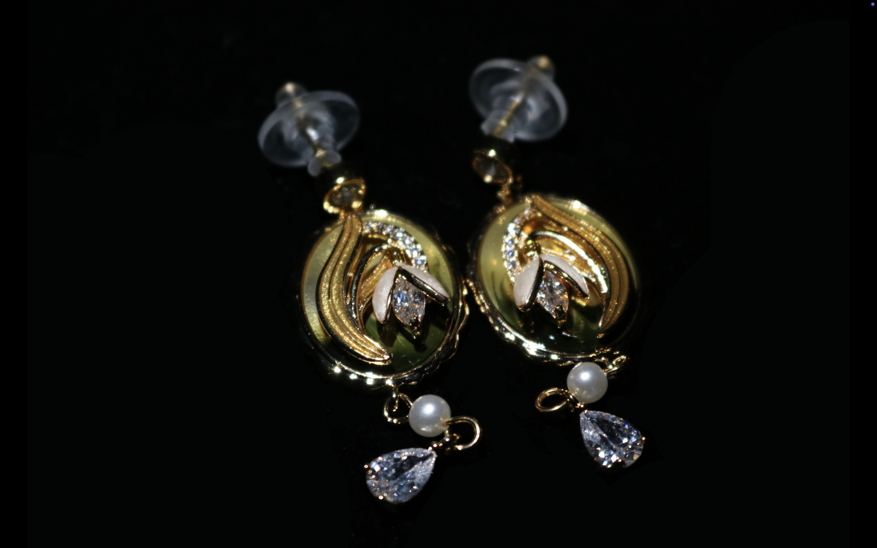 Feather Leaf - Pearl & Crystal Drop 