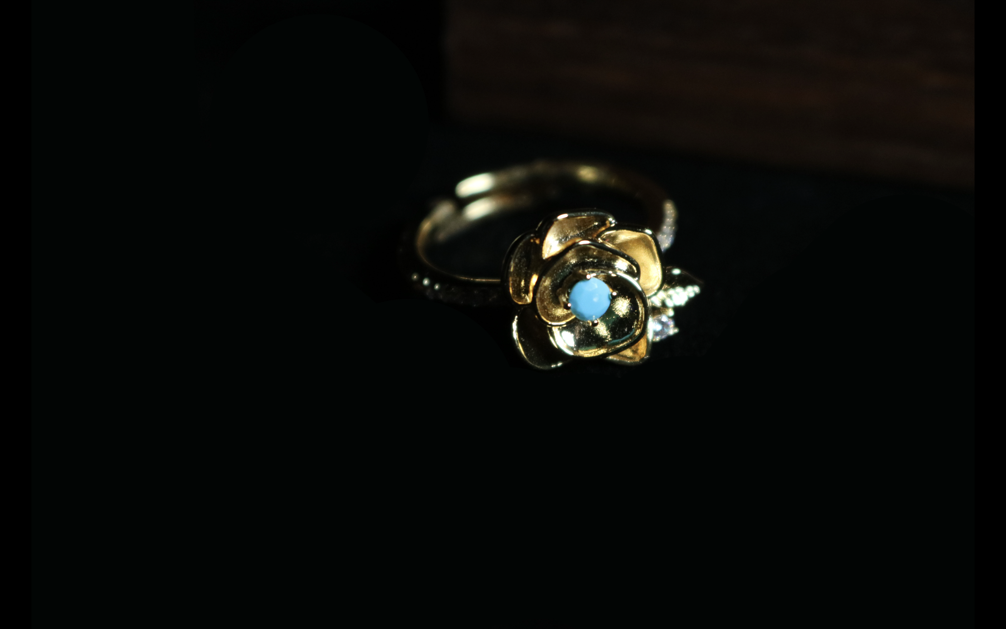 Gilded Rose Turquoise-Inlaid 