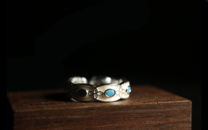 Silver-Inlaid Two-Tone Turquoise Knot Ring 