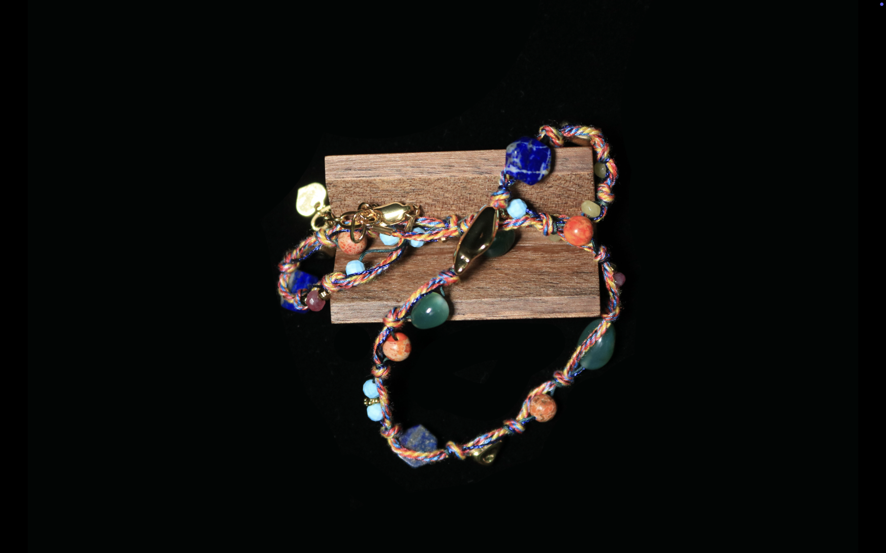 Vibrant Gem Macramé