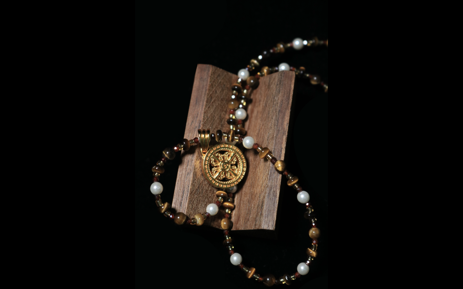 Vedic Gilded Wheel Multi-Gem