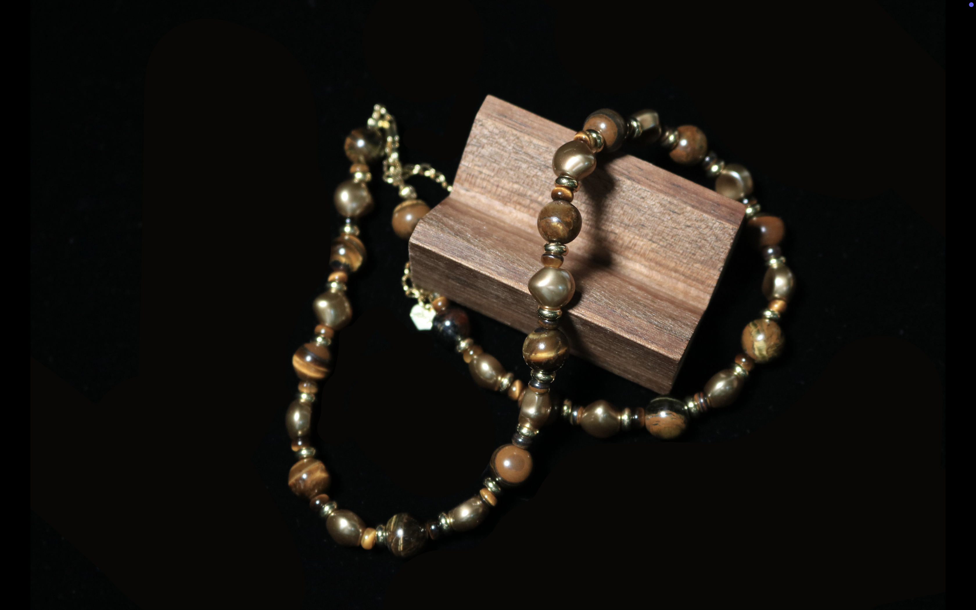 Retro Gold Accent Tiger Eye