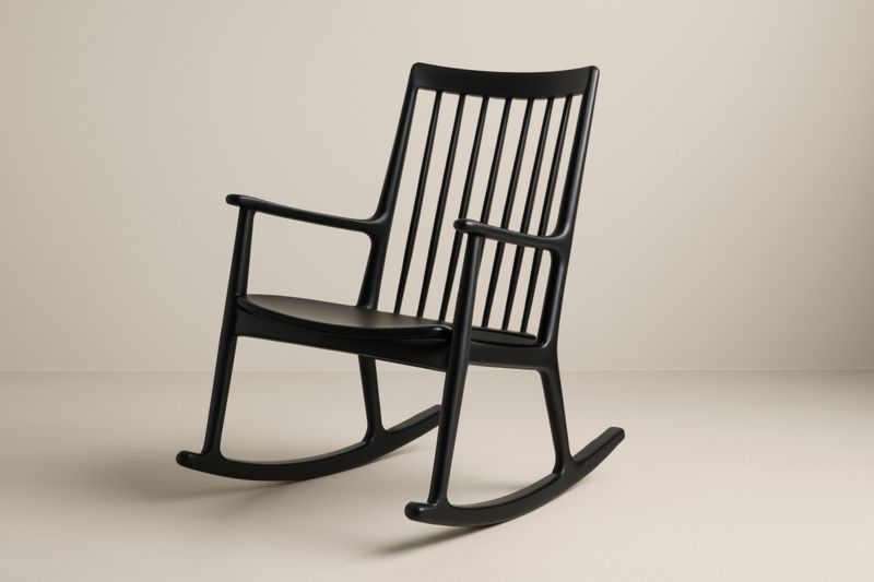 Chaise à bascule en bois noir