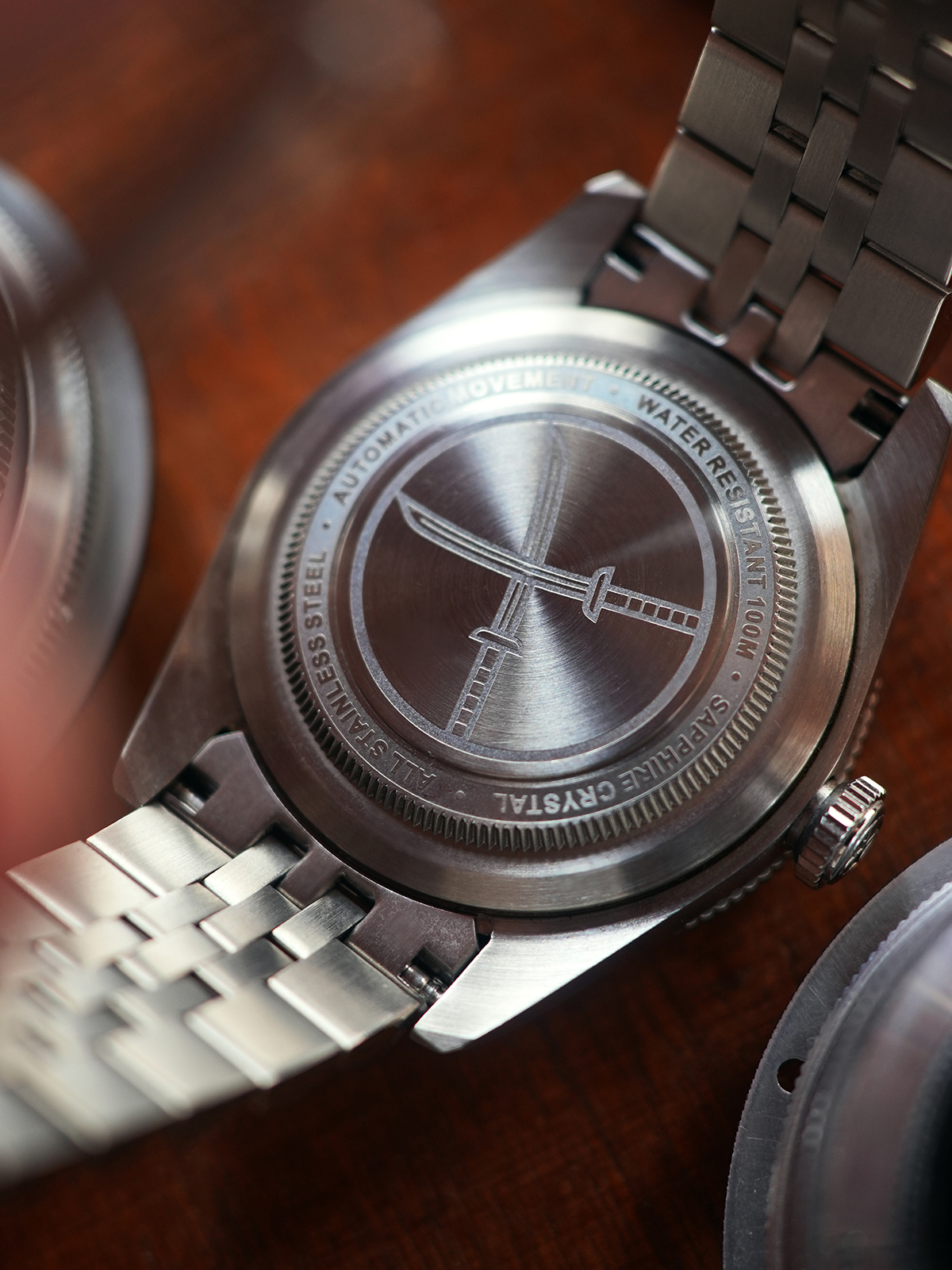DAGGER AXE DG-B6502 watch detail - DSC05843