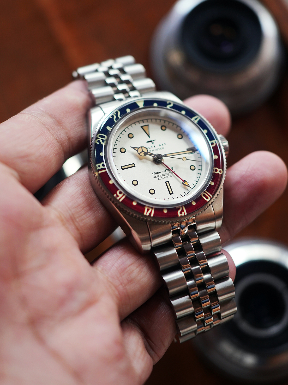 DAGGER AXE DG-B6502 watch detail - DSC05845